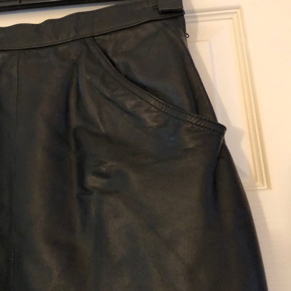 Skirt - Picture 2 of 5
